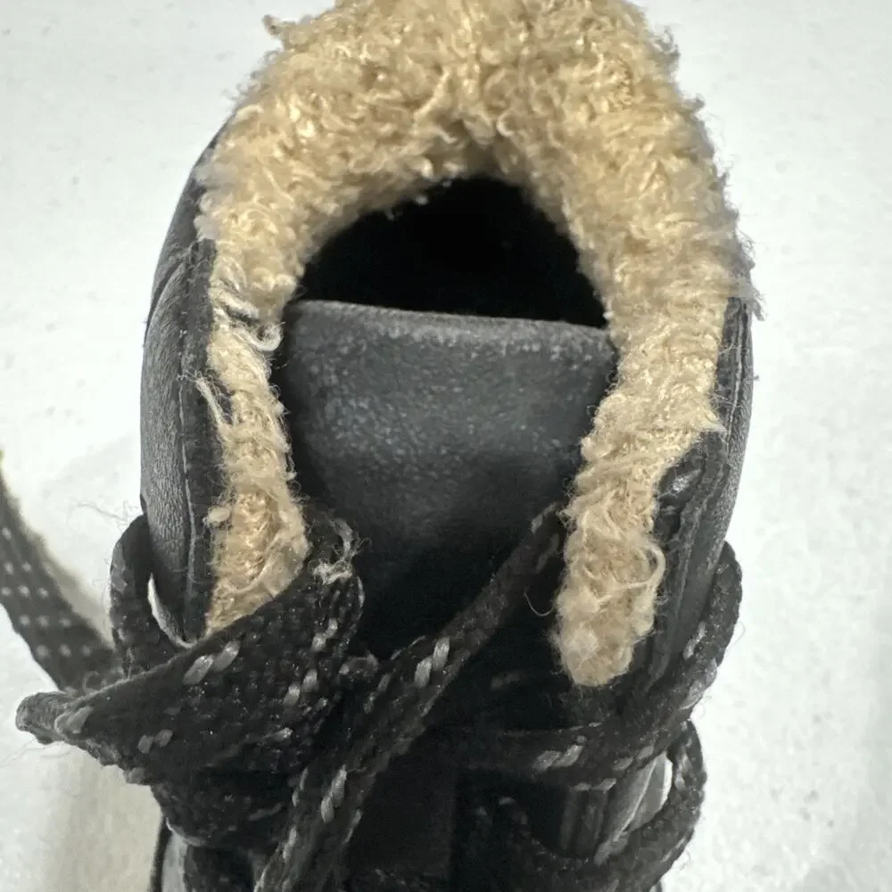 OshKosh B'gosh Boys Ankle Boots Kids Sz 8M Faux Fur Lace Up Castle Fashion Black